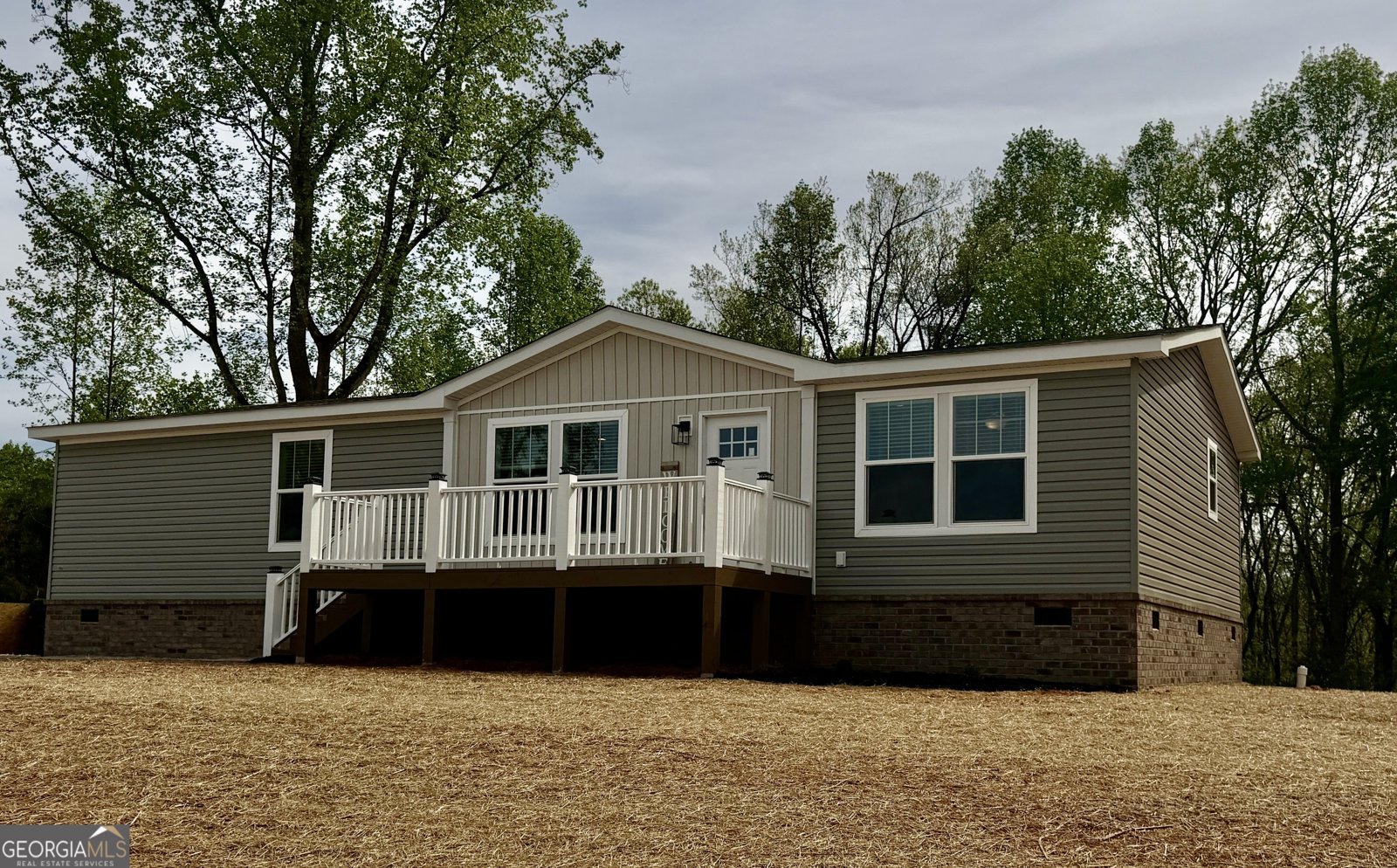 2820 Hollywood Church RD Clarkesville - Photo 1