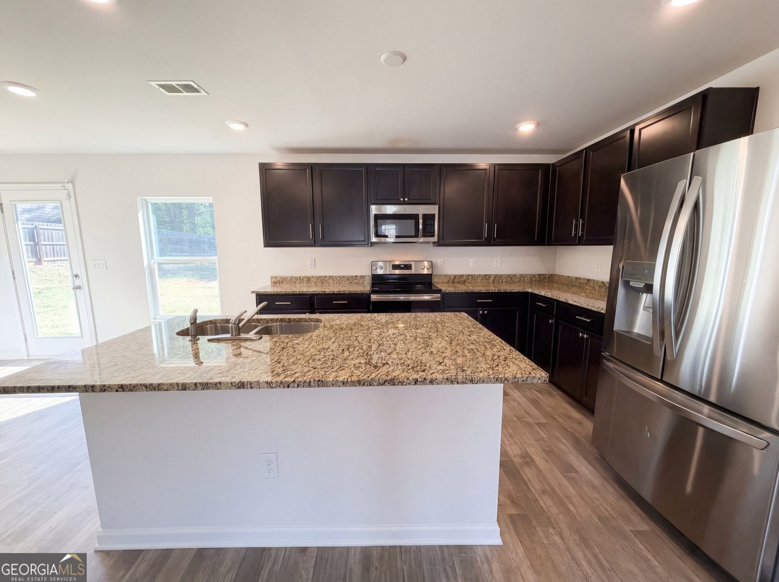 1355 Mills Cove Drive Covington - Photo 6