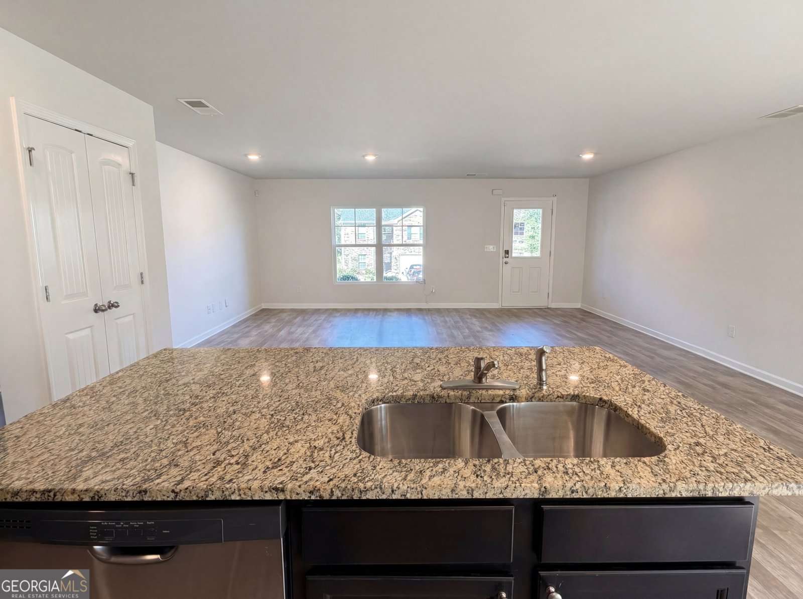 1355 Mills Cove Drive Covington - Photo 7