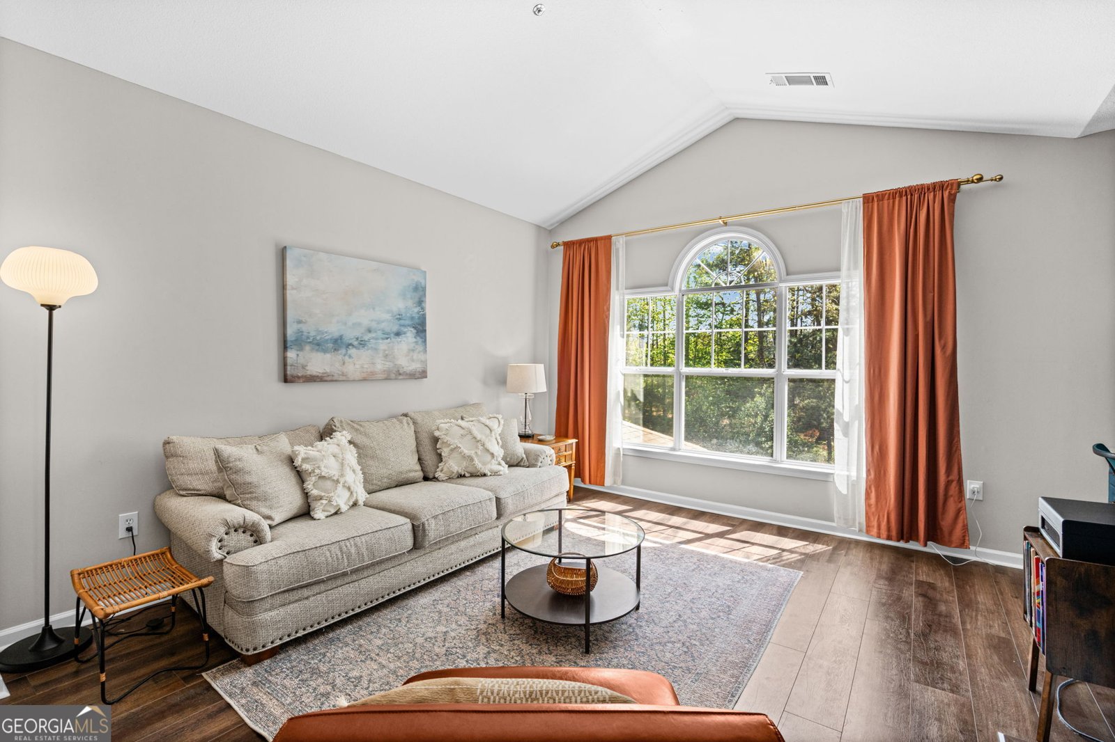 238 Edinburgh Court Milton - Photo 1