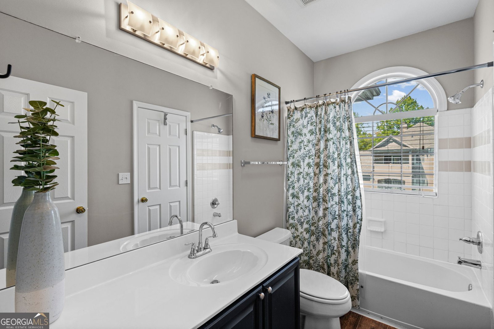 238 Edinburgh Court Milton - Photo 13