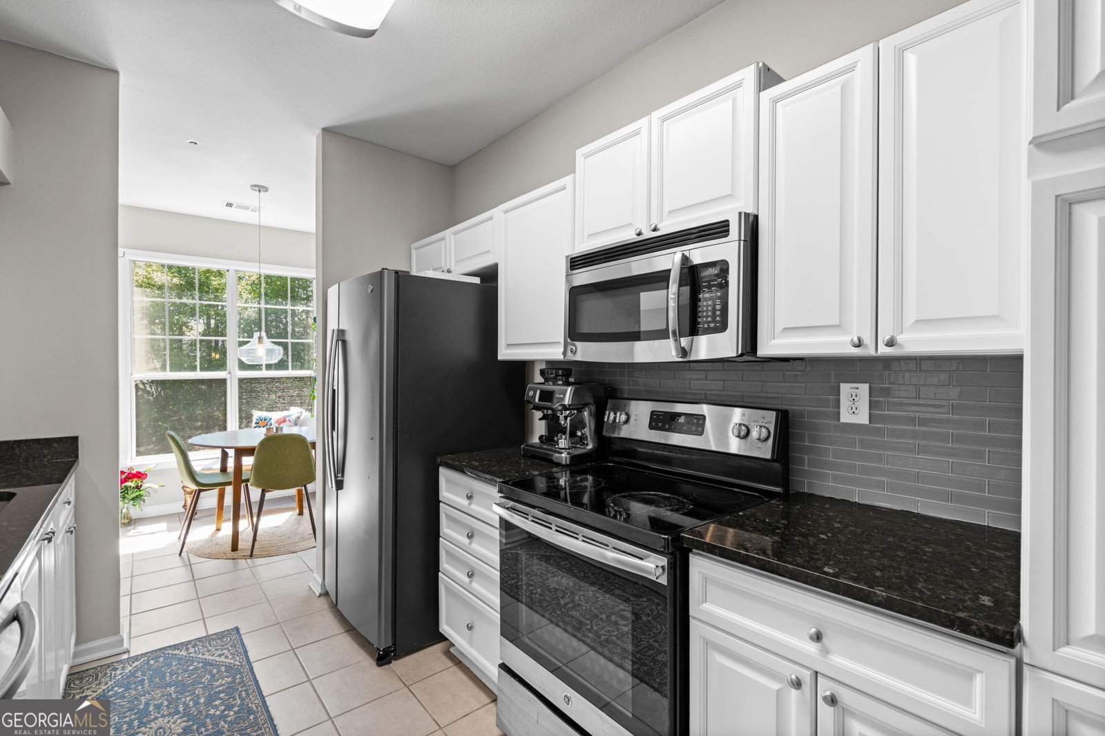 238 Edinburgh Court Milton - Photo 6