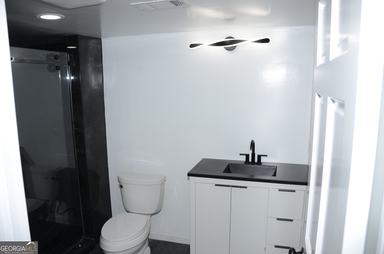 4247 Bingham CT Stone Mountain - Photo 16