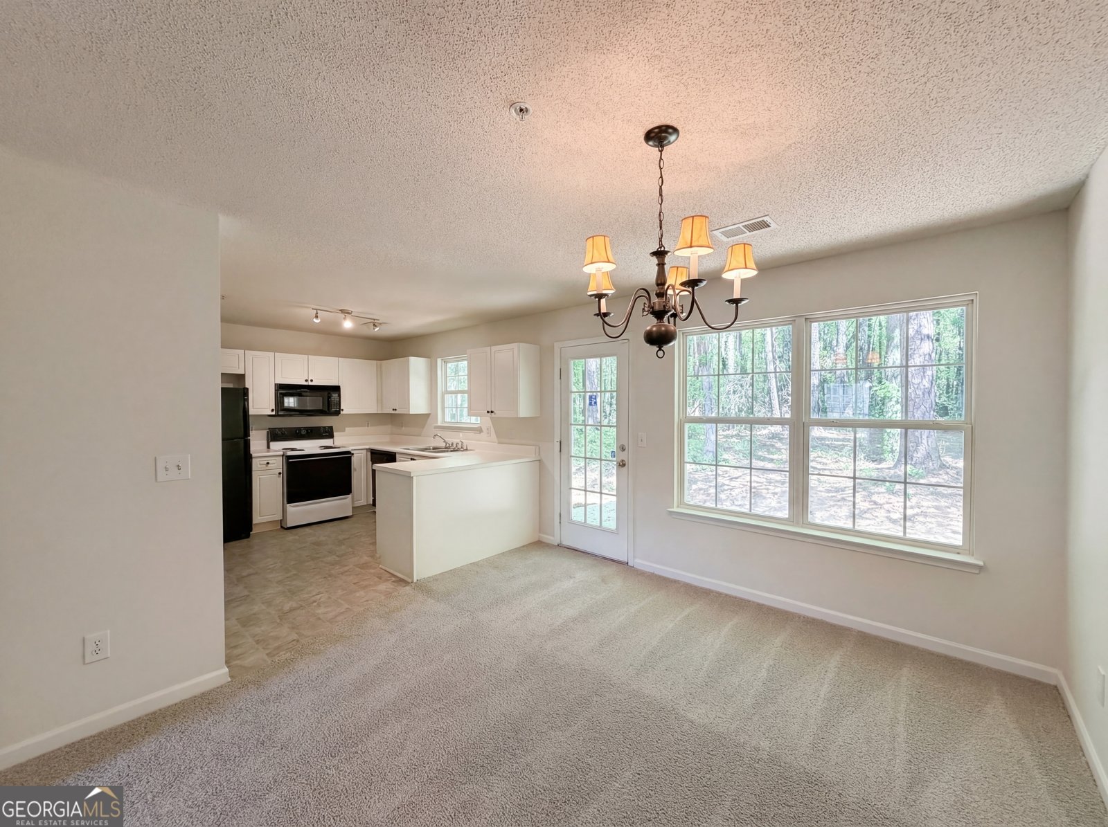 172 Watercress Court Stockbridge - Photo 10