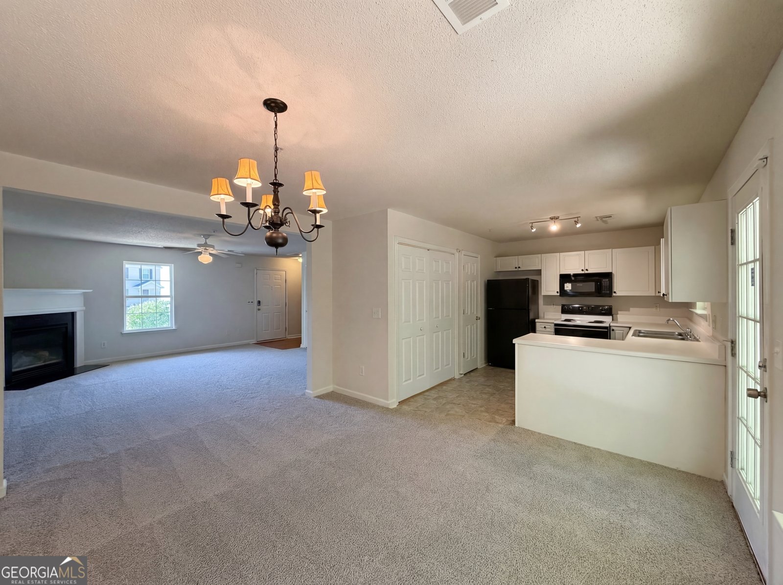 172 Watercress Court Stockbridge - Photo 9