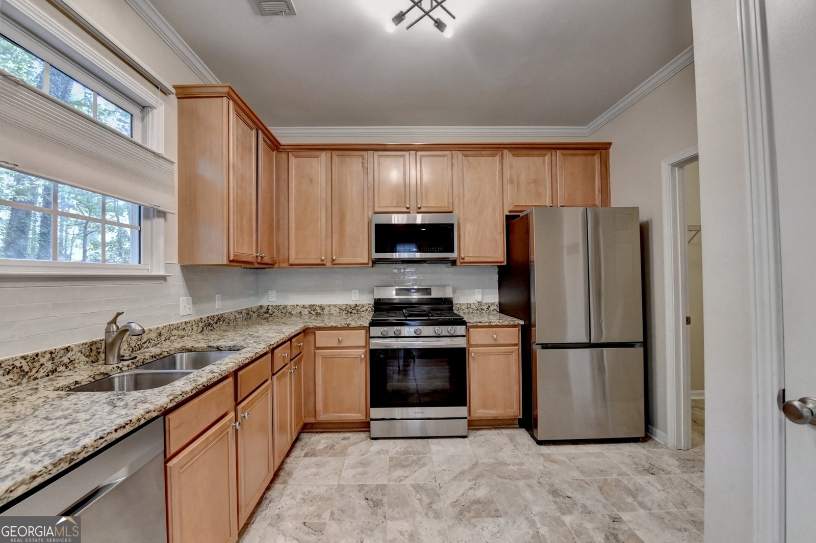 778 Gardenside Circle Marietta - Photo 18