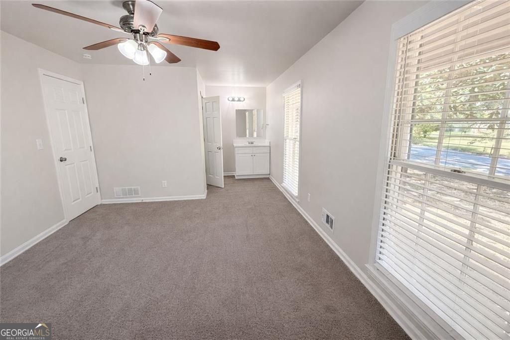 1317 Cedar Heights Drive Stone Mountain - Photo 18