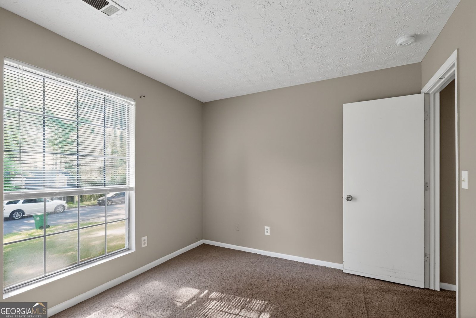 814 Hemingway Road Stone Mountain - Photo 15