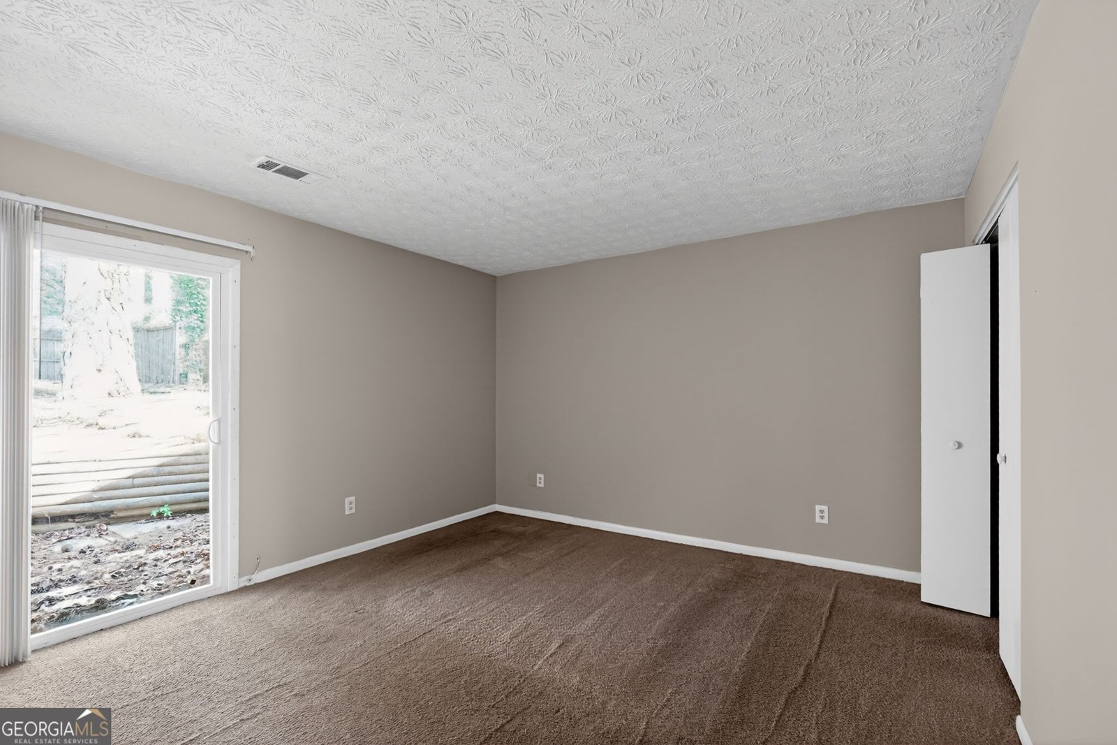 814 Hemingway Road Stone Mountain - Photo 16