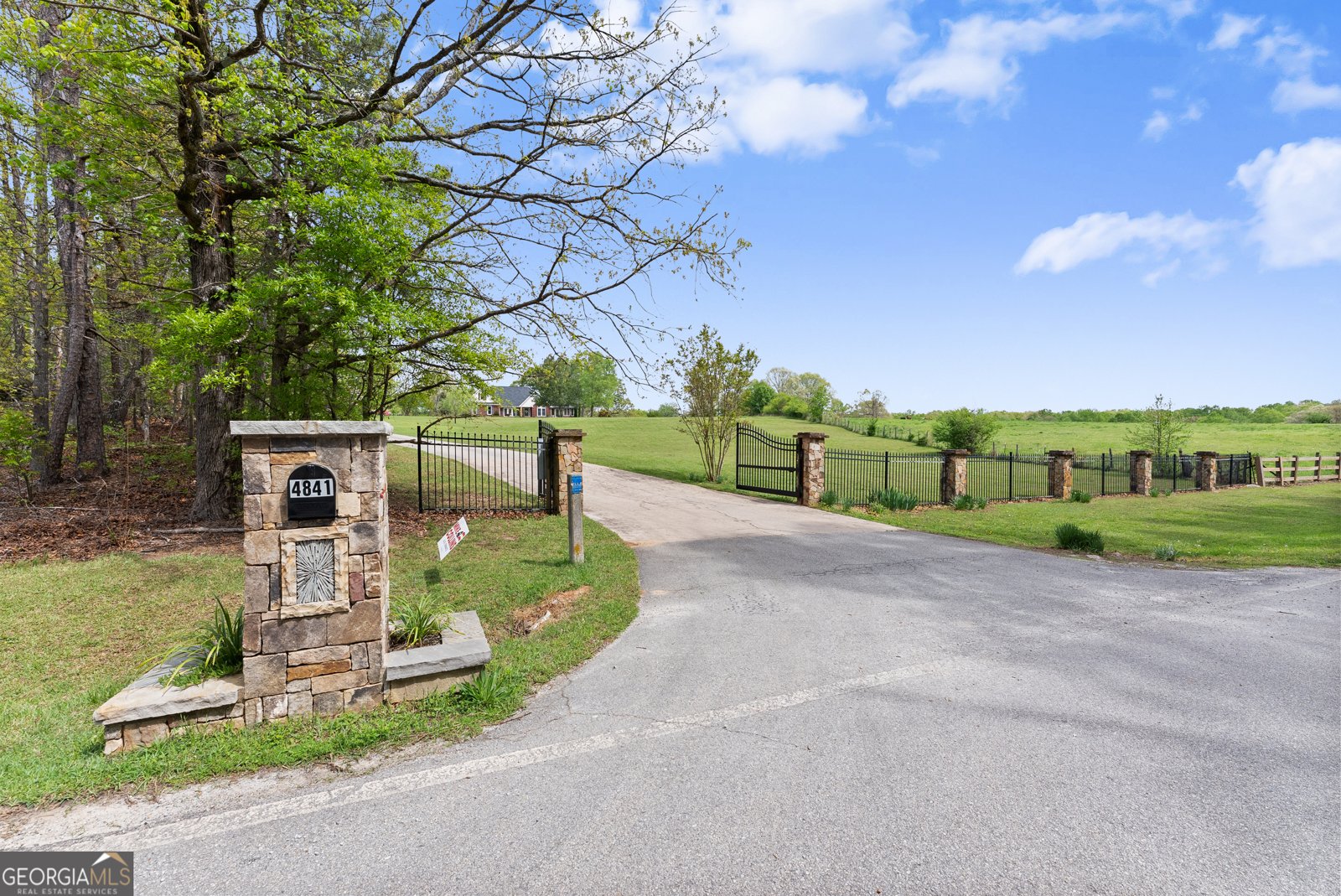 4841 Cobb Griffin Road Gillsville - Photo 10