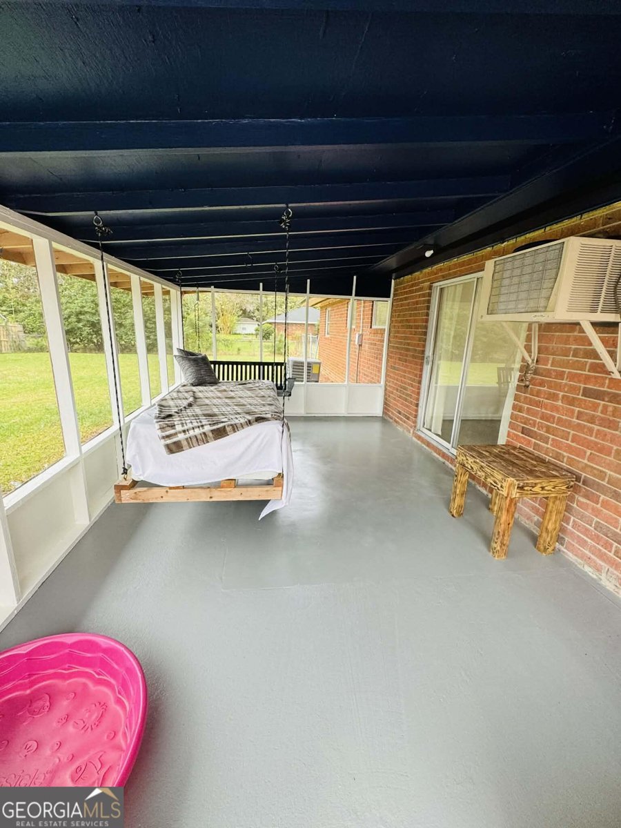 213 Sherman Drive Brunswick - Photo 14