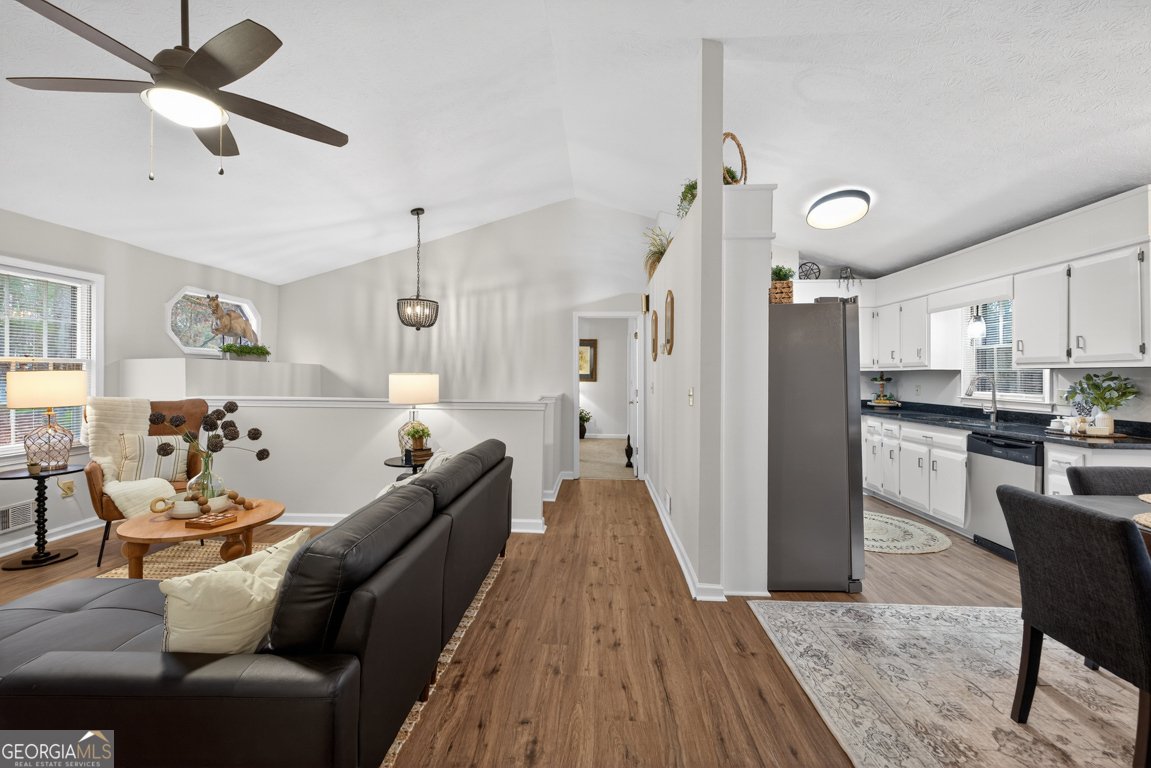 2444 Windridge Drive Conyers - Photo 10