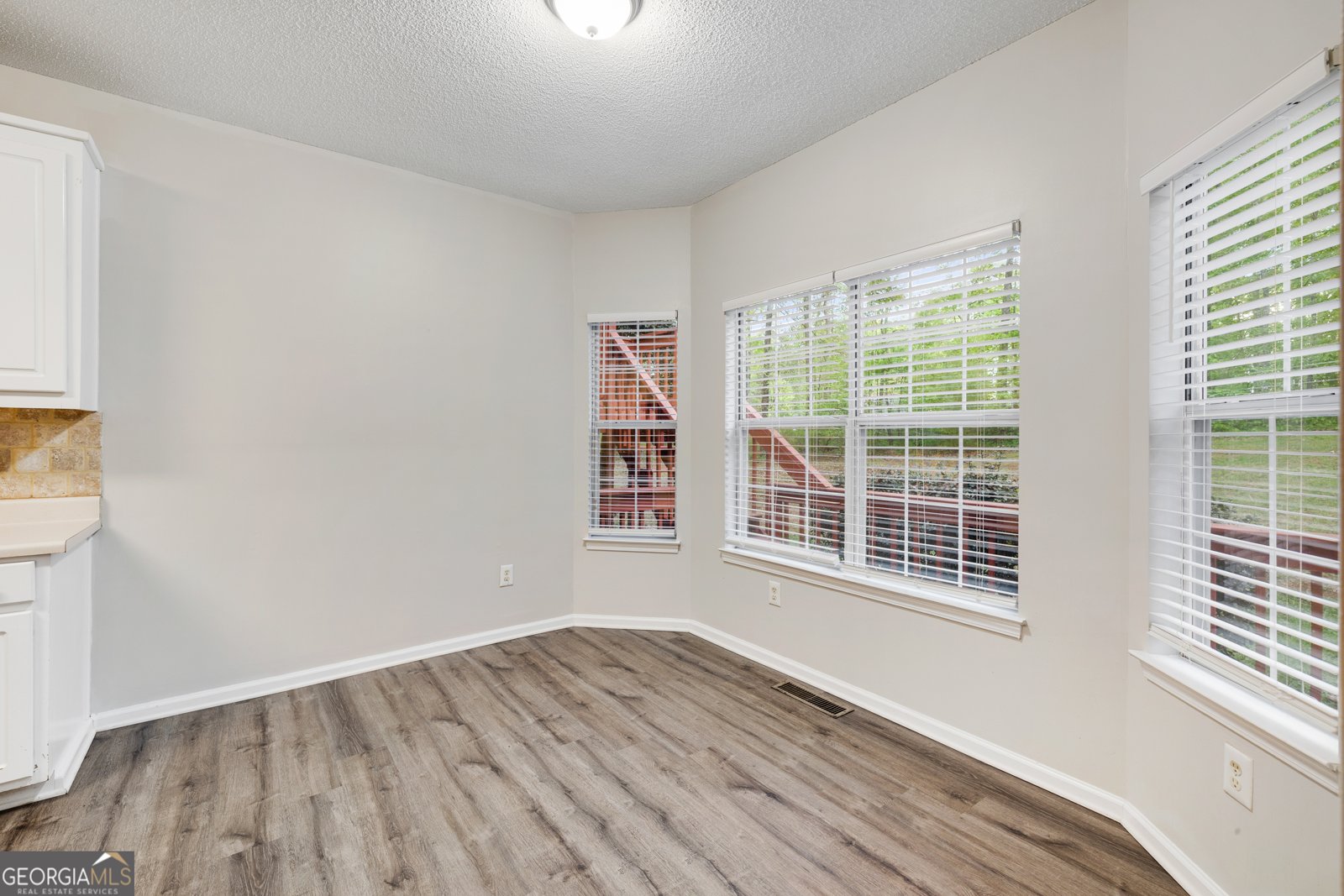 90 Montrose Lane Sharpsburg - Photo 9