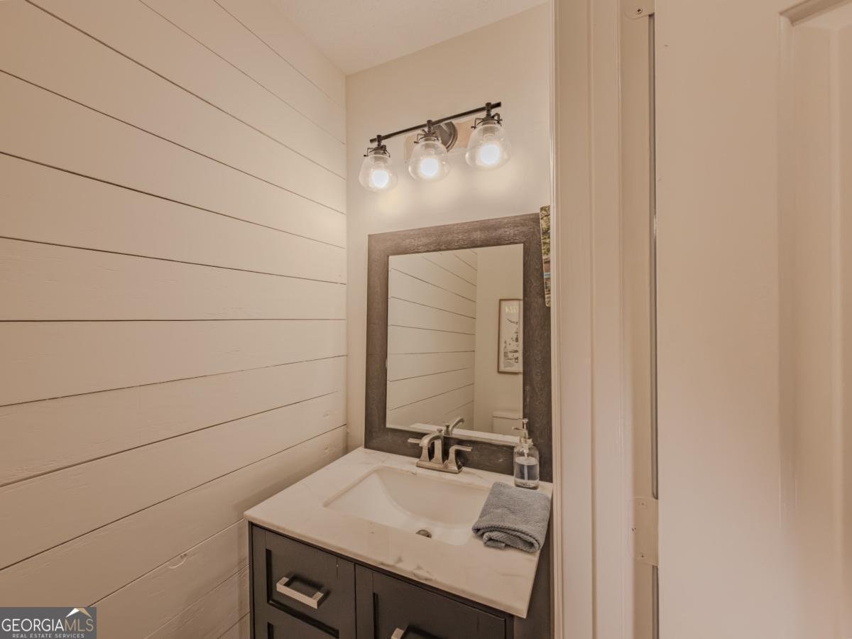 221 Sleepy Creek Drive Athens - Photo 14