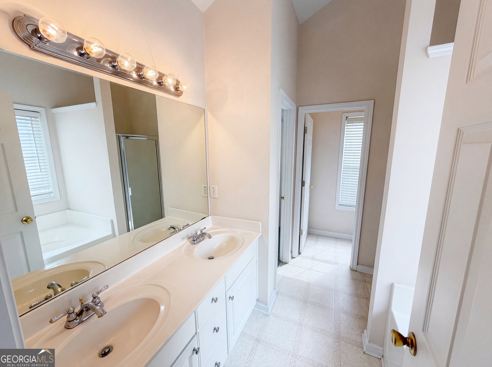 135 Clifford Court Canton - Photo 14