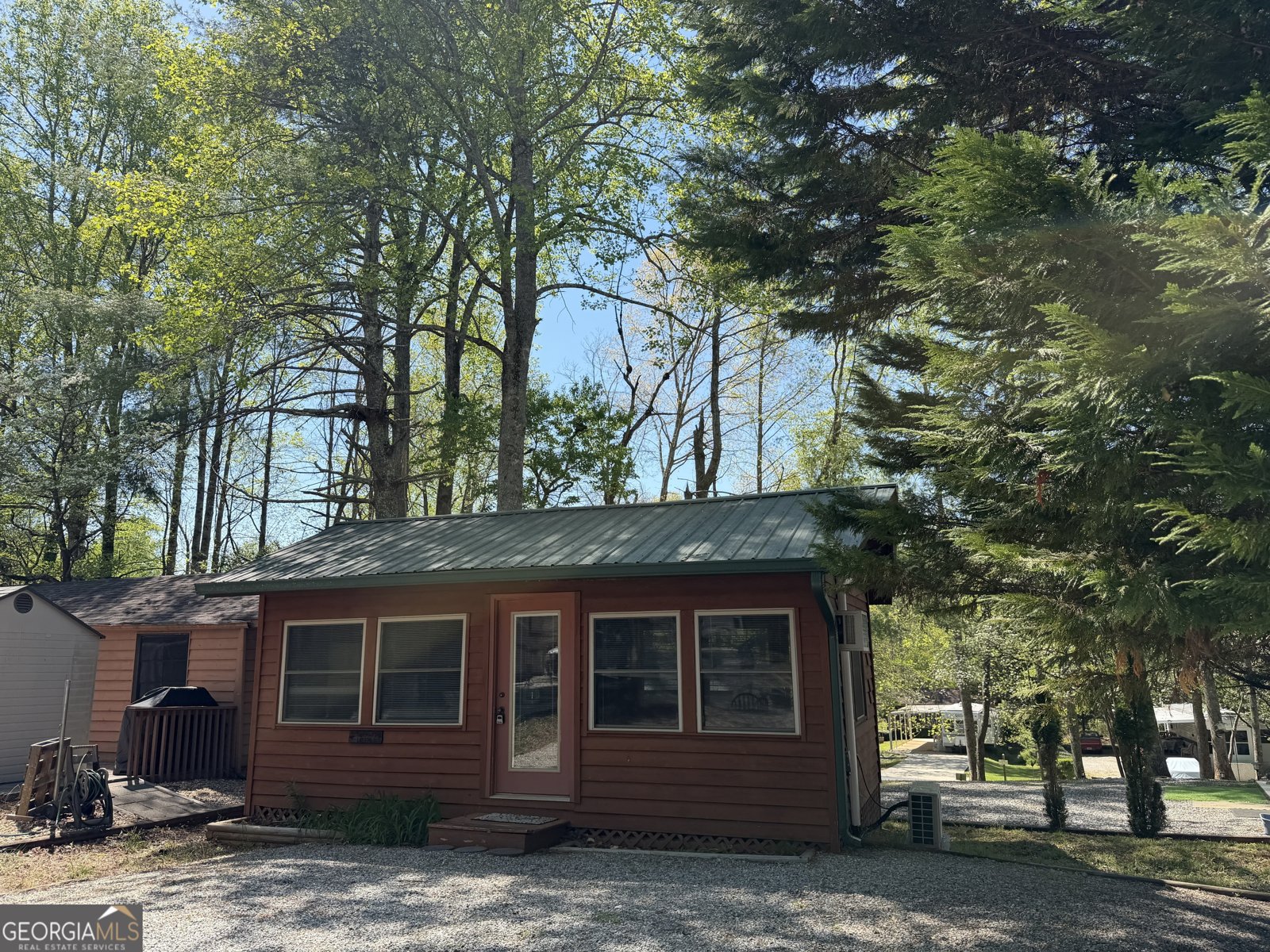 111 Maple Wood Lane Cleveland - Photo 1