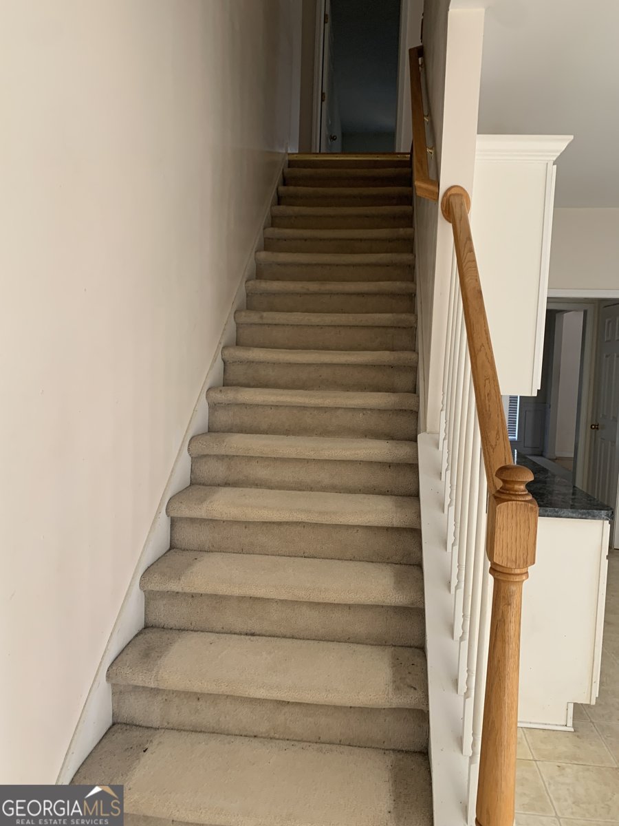 140 Dearing Woods Way Covington - Photo 11