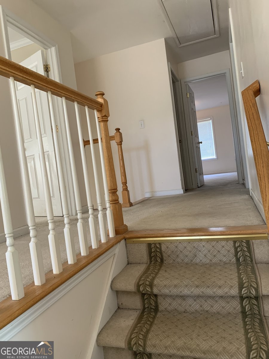 140 Dearing Woods Way Covington - Photo 8