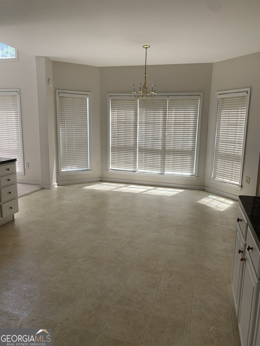 140 Dearing Woods Way Covington - Photo 9