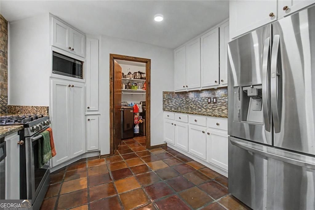 2915 Pond View Court Marietta - Photo 16