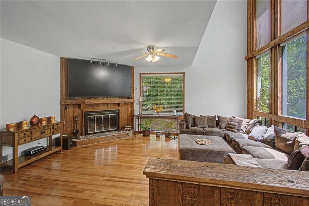 2915 Pond View Court Marietta - Photo 9