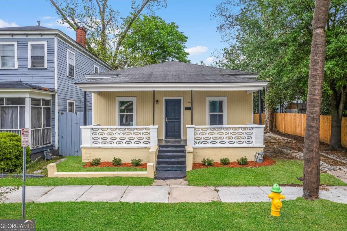 1126 Waldburg Street Savannah - Photo 1