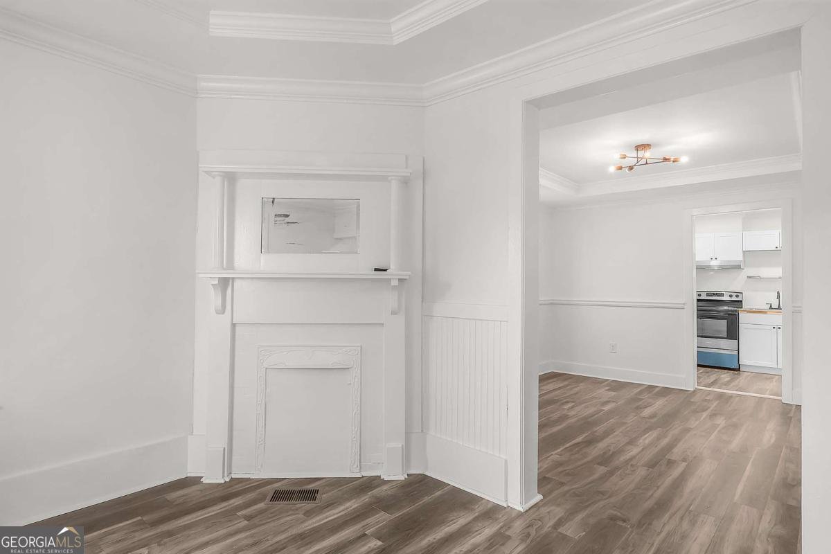 1126 Waldburg Street Savannah - Photo 12