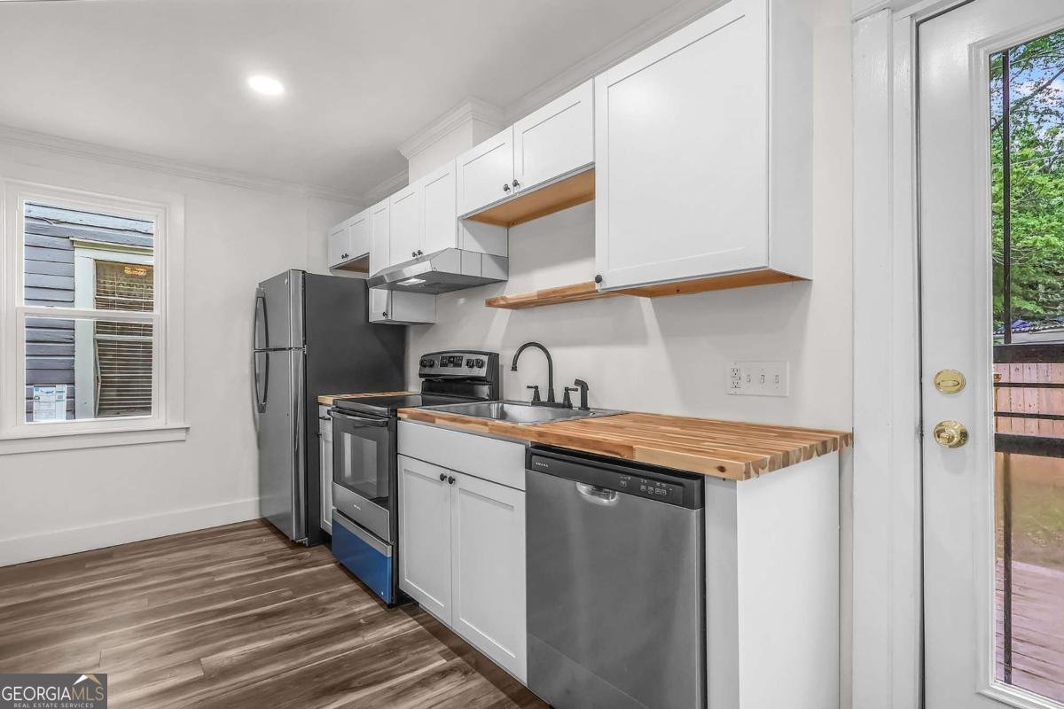 1126 Waldburg Street Savannah - Photo 21