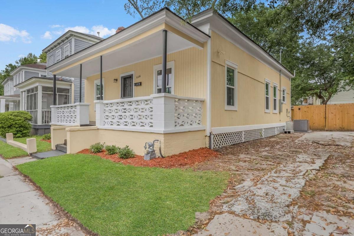 1126 Waldburg Street Savannah - Photo 7