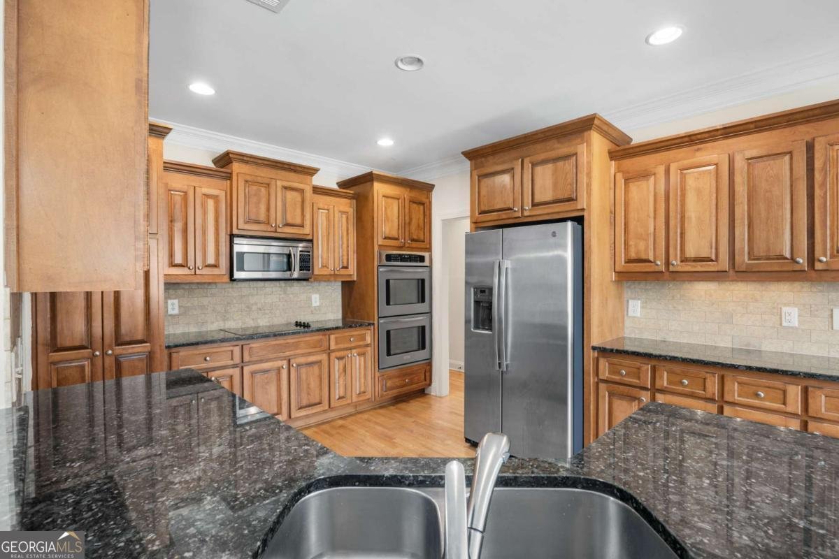 612 Baymist Court Loganville - Photo 12