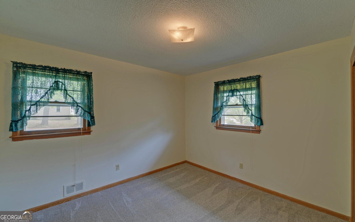 586 Collins Road Toccoa - Photo 18