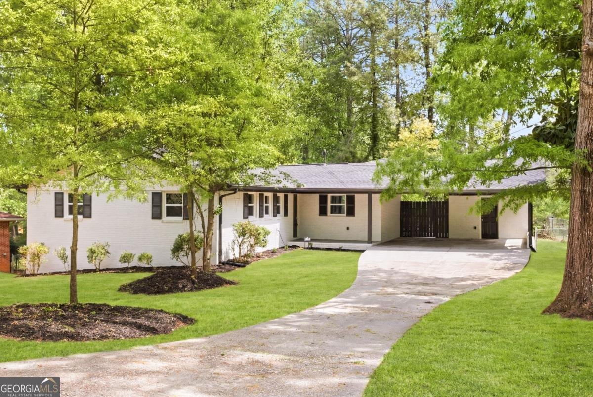 7170 Linda Drive Lithia Springs - Photo 1