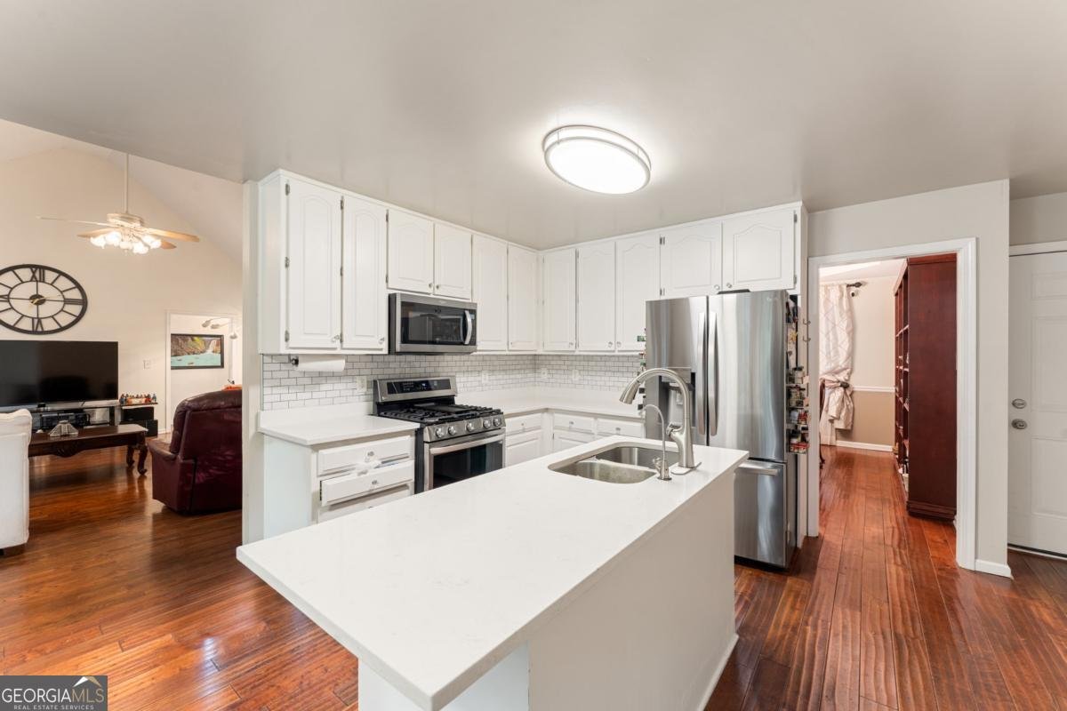 195 Galway Bend Tyrone - Photo 18