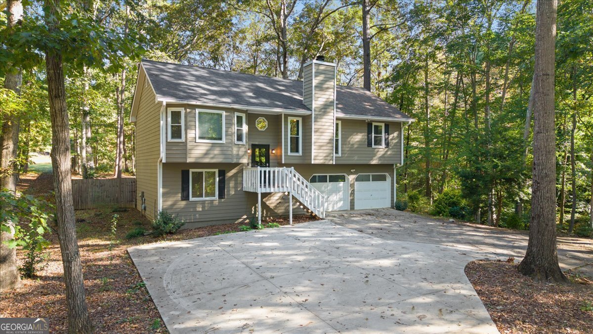 1528 Oakleaf Drive Auburn - Photo 1