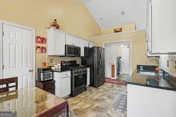 2130 Saint Thomas Way Suwanee - Photo 9