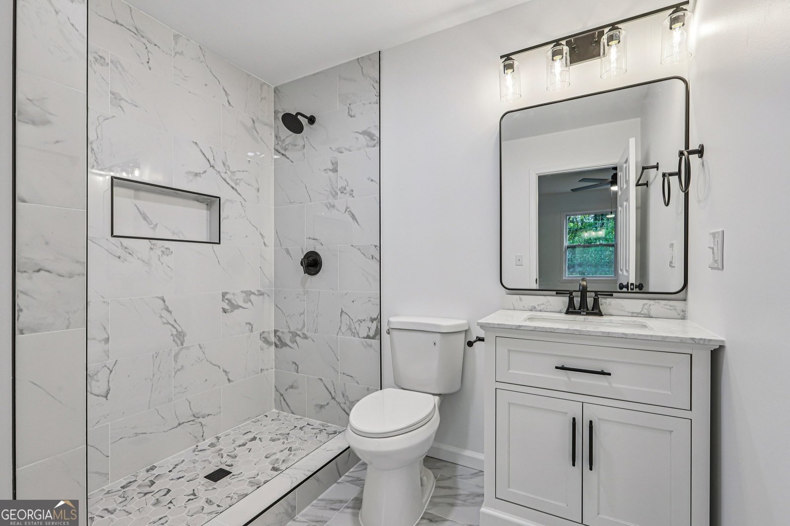 418 Honeysuckle Lane Stockbridge - Photo 12