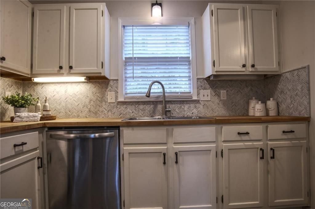 587 Wedgewood Drive Alpharetta - Photo 10