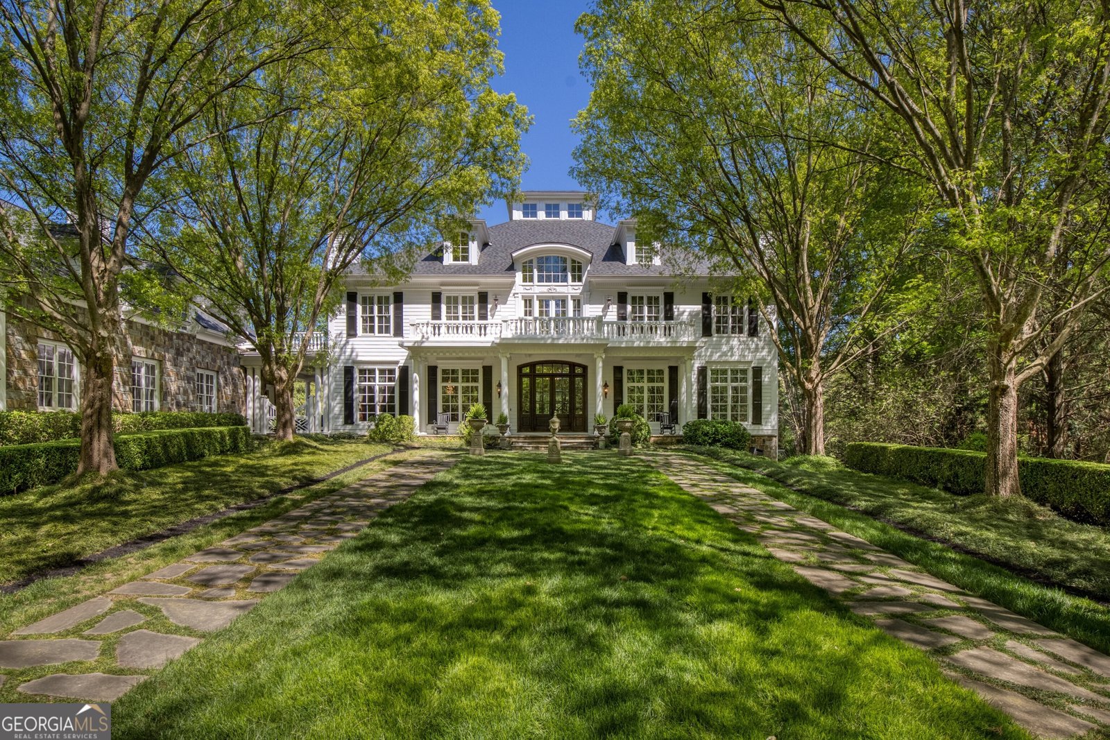 1095 Stonegate Court Roswell - Photo 1