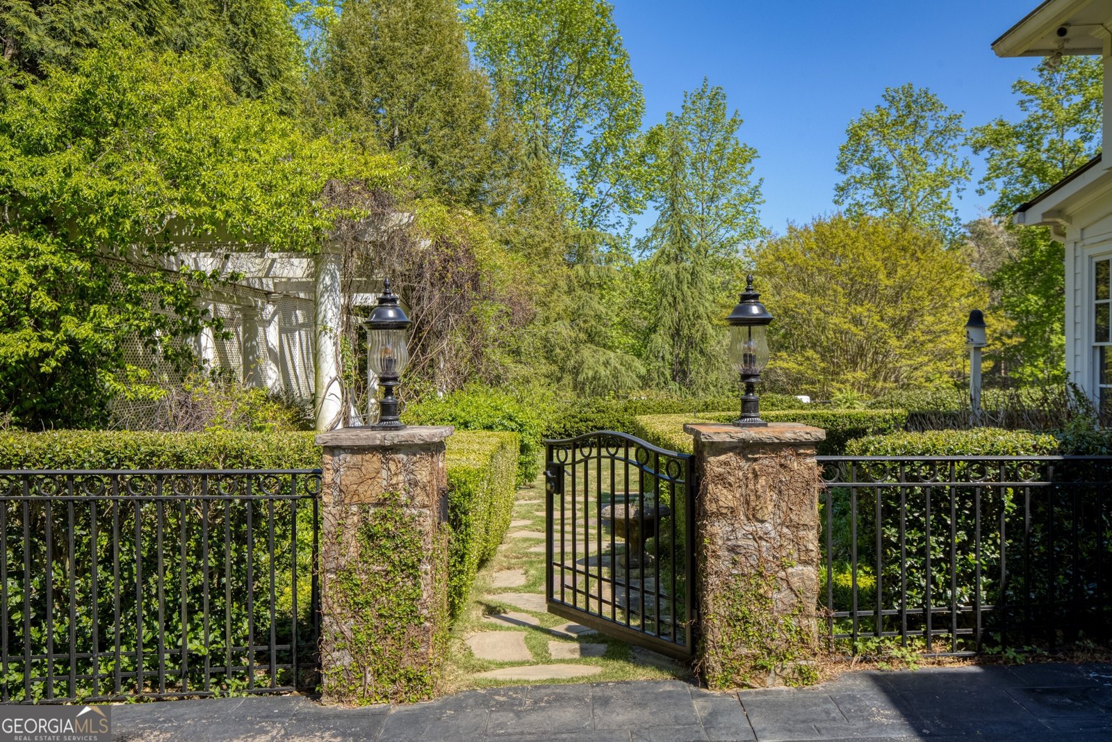 1095 Stonegate Court Roswell - Photo 169