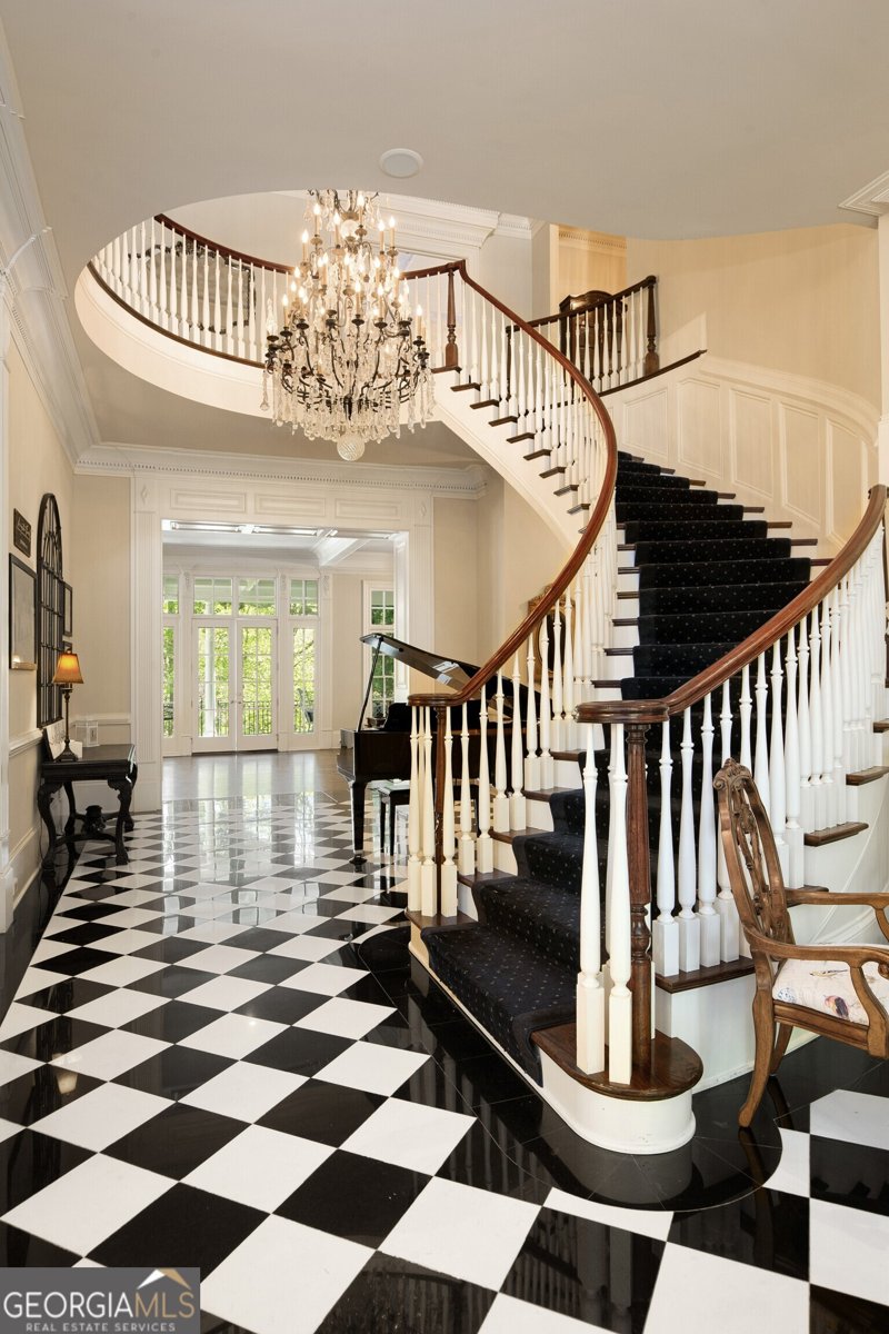 1095 Stonegate Court Roswell - Photo 9