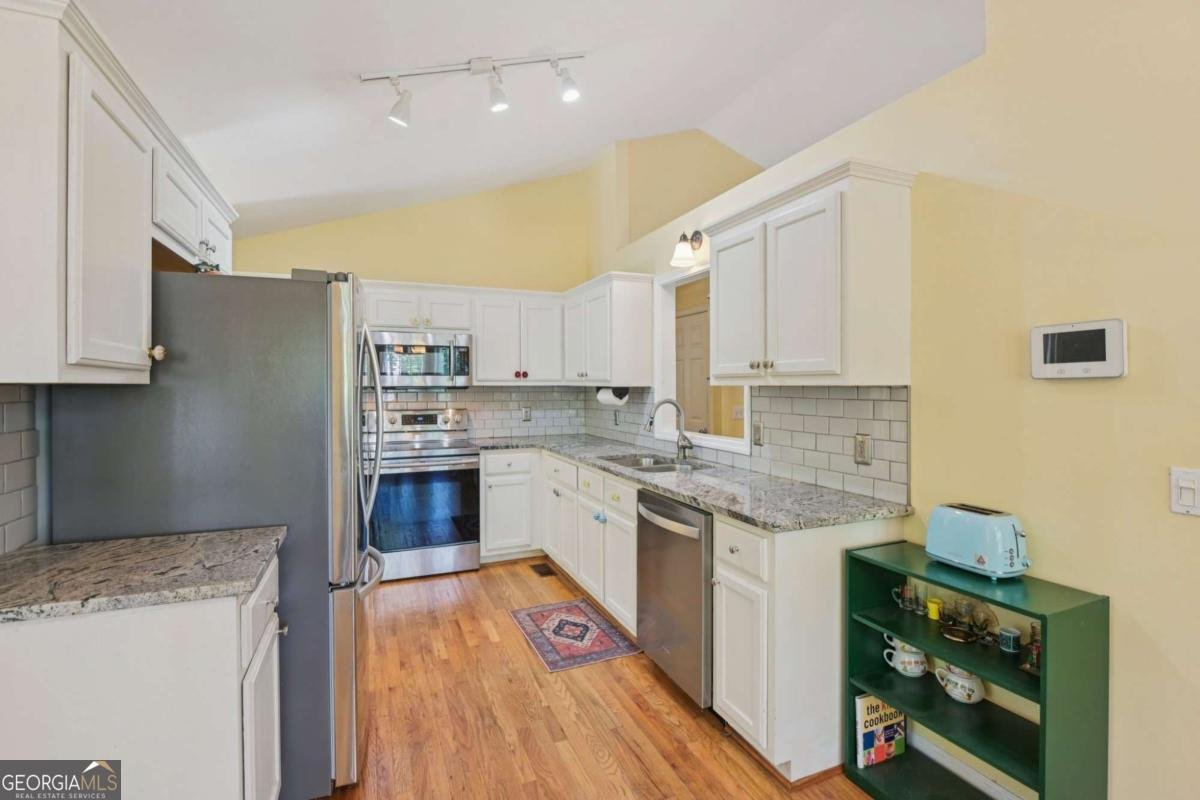 29 Wey Bridge Court White - Photo 9