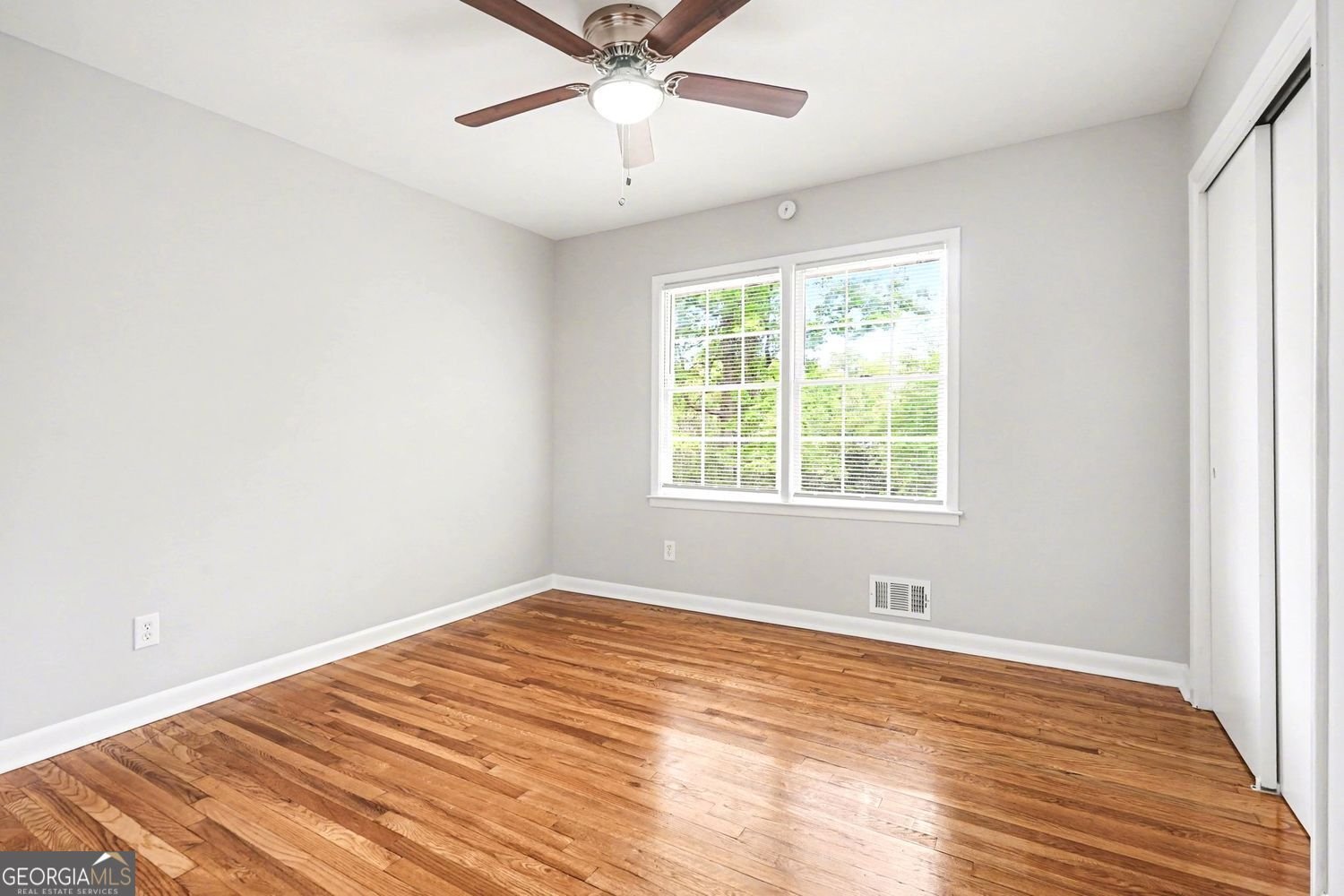 4264 Oakwoods Court Stone Mountain - Photo 10