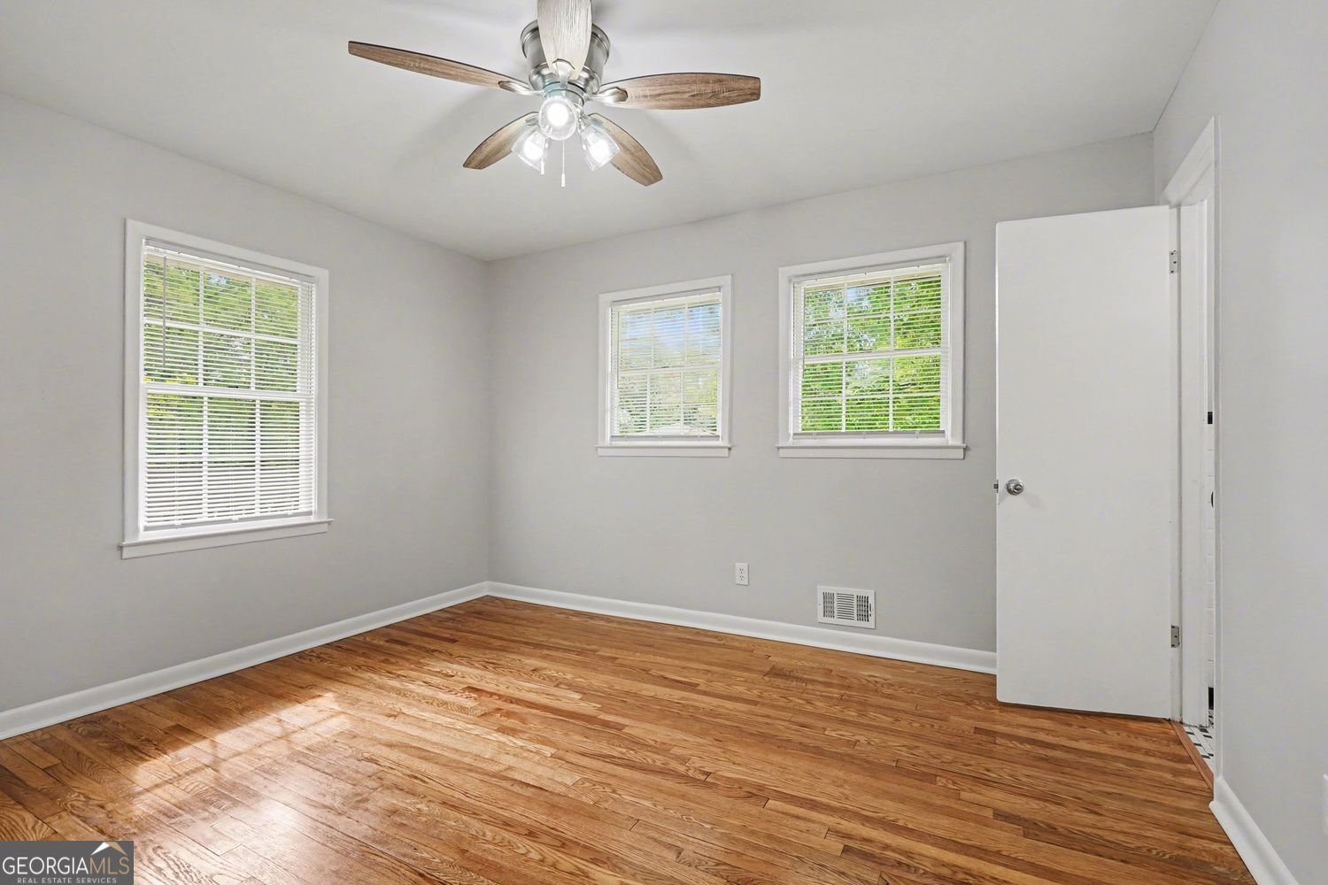 4264 Oakwoods Court Stone Mountain - Photo 6