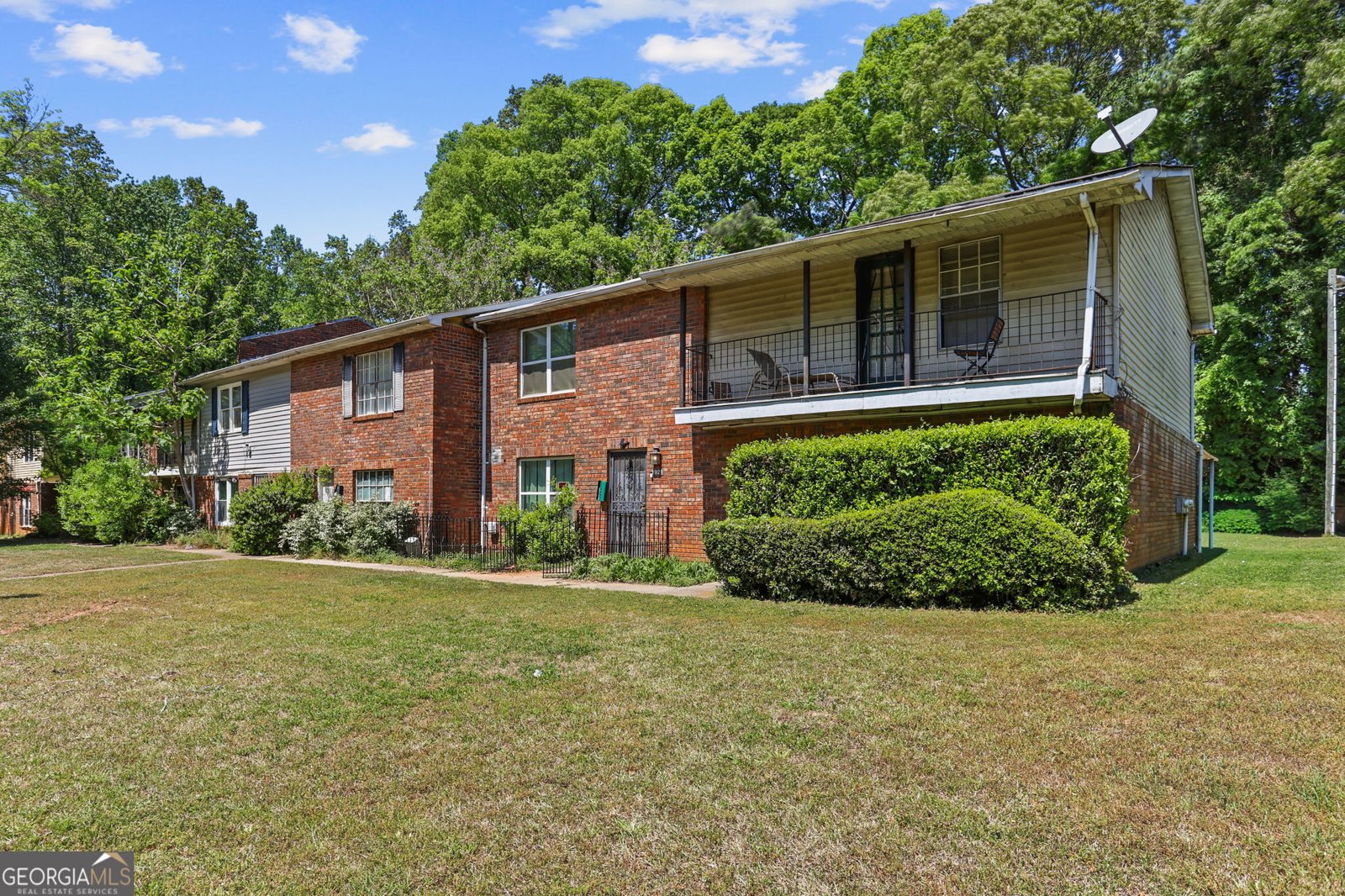 1921 Whitehall Forest Court Atlanta - Photo 1