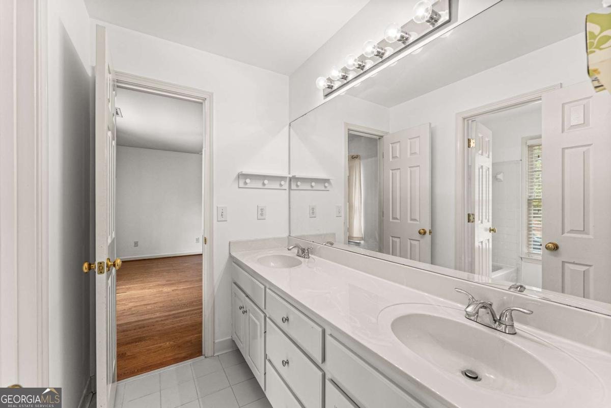 1202 Chadwick Lake Drive Lawrenceville - Photo 27