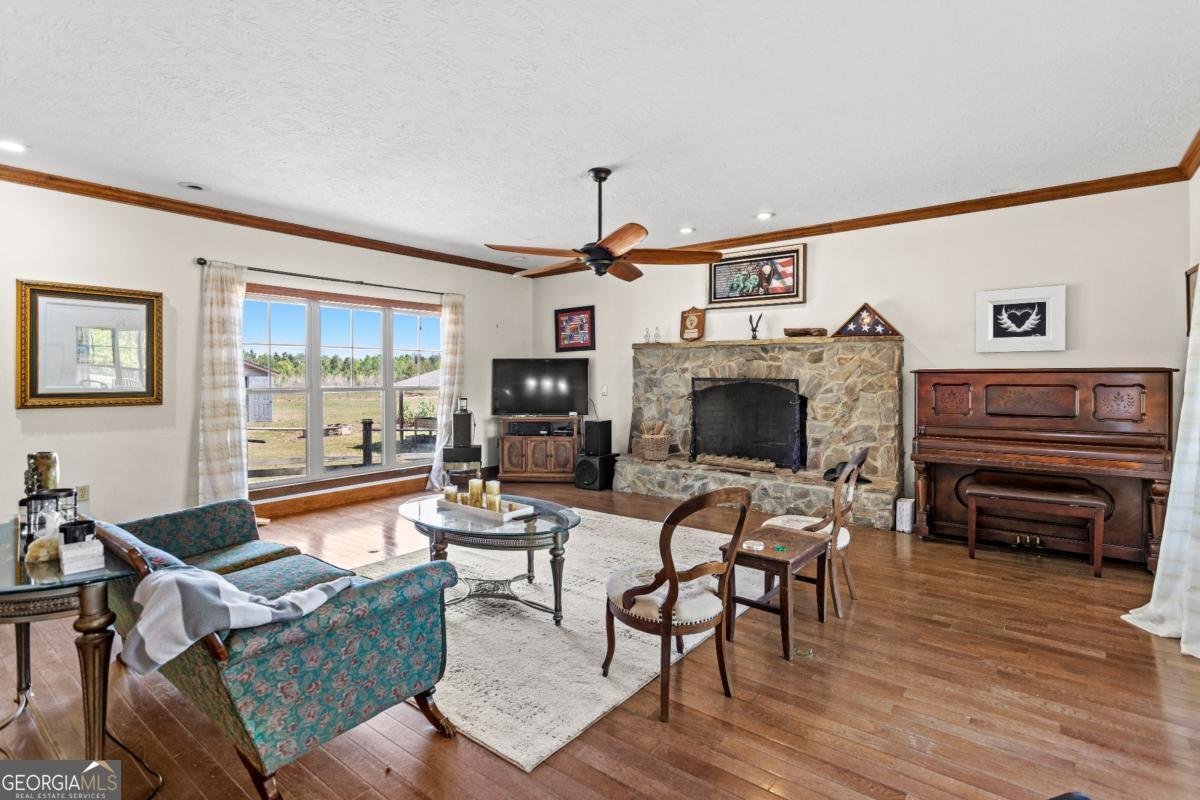 1747 Perkins Greenfork Road Millen - Photo 6