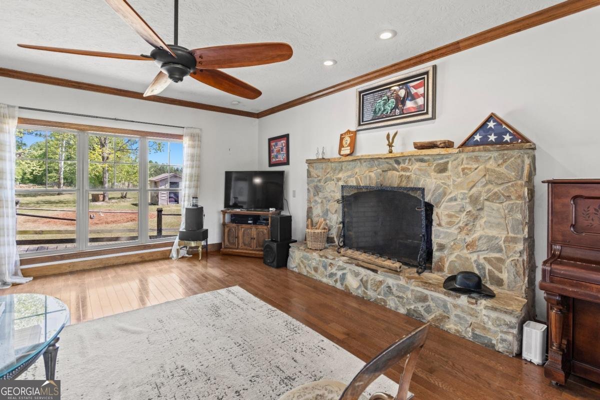 1747 Perkins Greenfork Road Millen - Photo 9