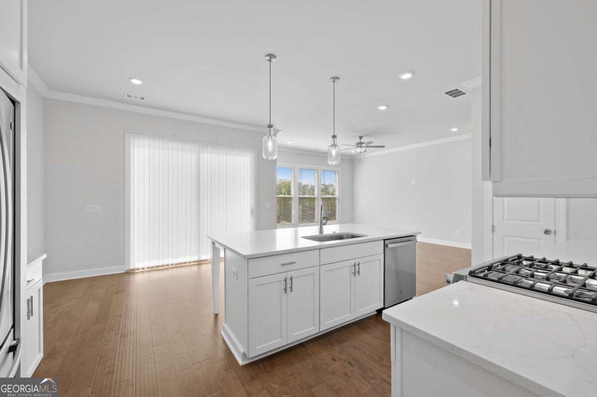 637 Skytop Drive Cumming - Photo 13