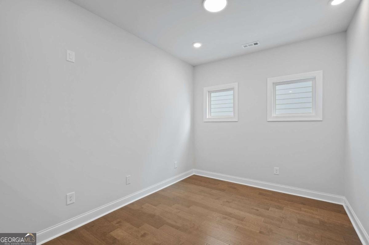 637 Skytop Drive Cumming - Photo 22