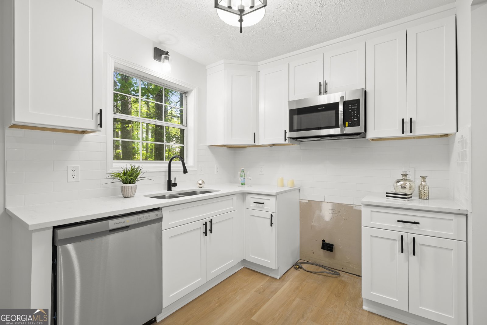 8363 Norris Lake Road Snellville - Photo 11